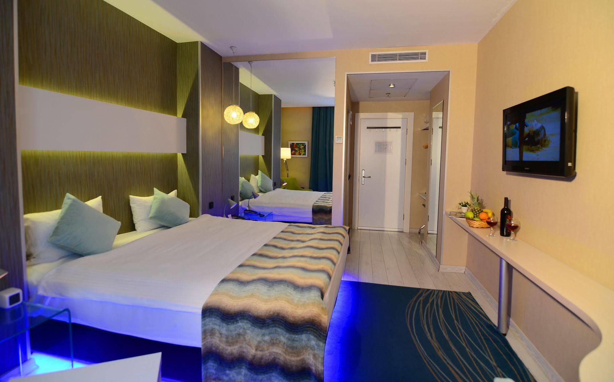 Tempo Hotel 4Levent Istanbul Exterior foto